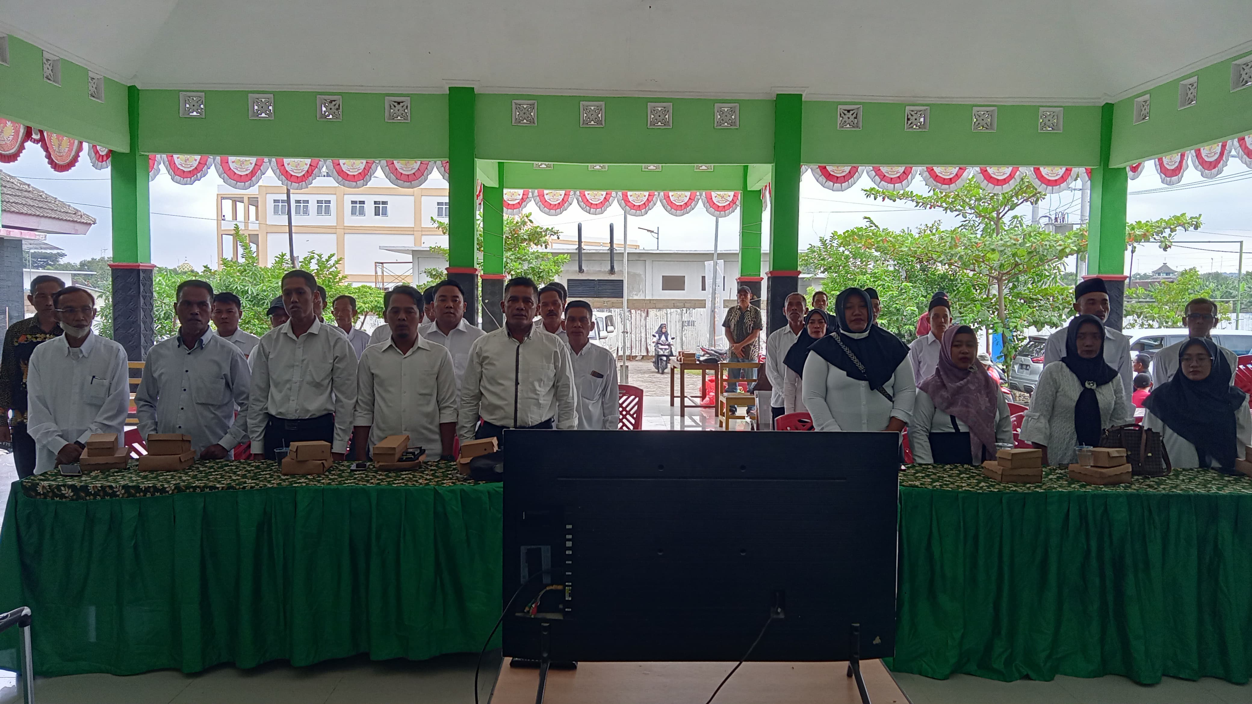 Pengukuhan dan Penyerahan SK Perpanjangan Masa Keanggotaan BPD