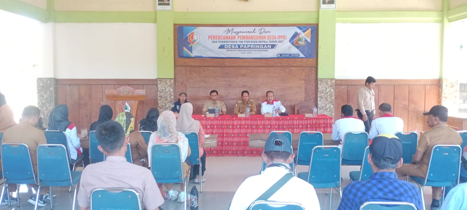 Plt. Camat Temayang Hadiri Musdes PPD Pembentukan Tim Penyusun RKP Desa Tahun 2027 Desa Papringan