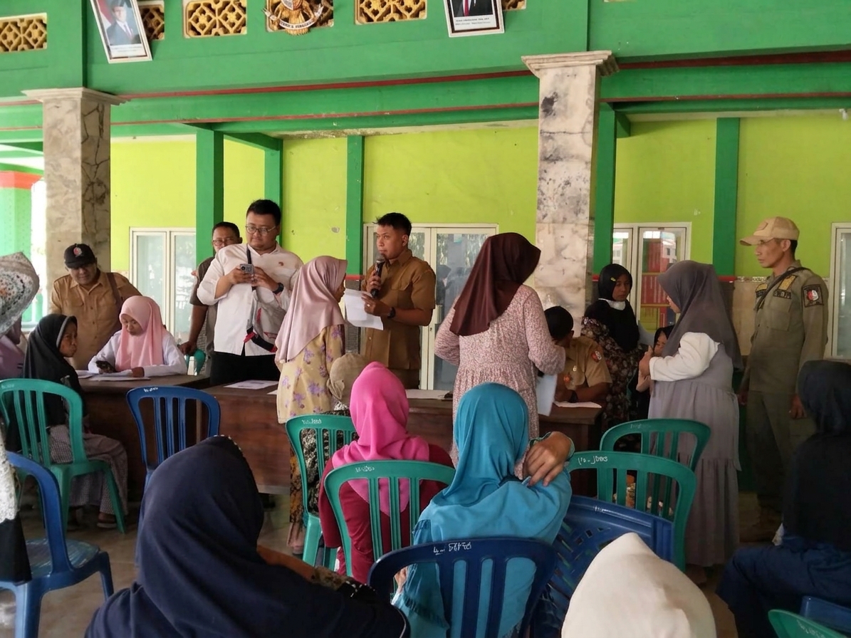 Pendampingan dan Pengaktifan Aplikasi Perlindungan Sosial di Desa Jono