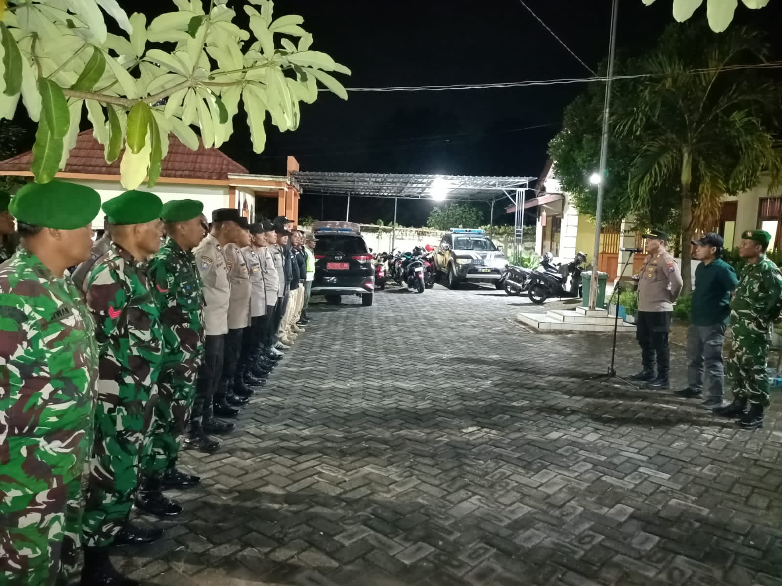 AKTIFITAS DAN RUTINITAS